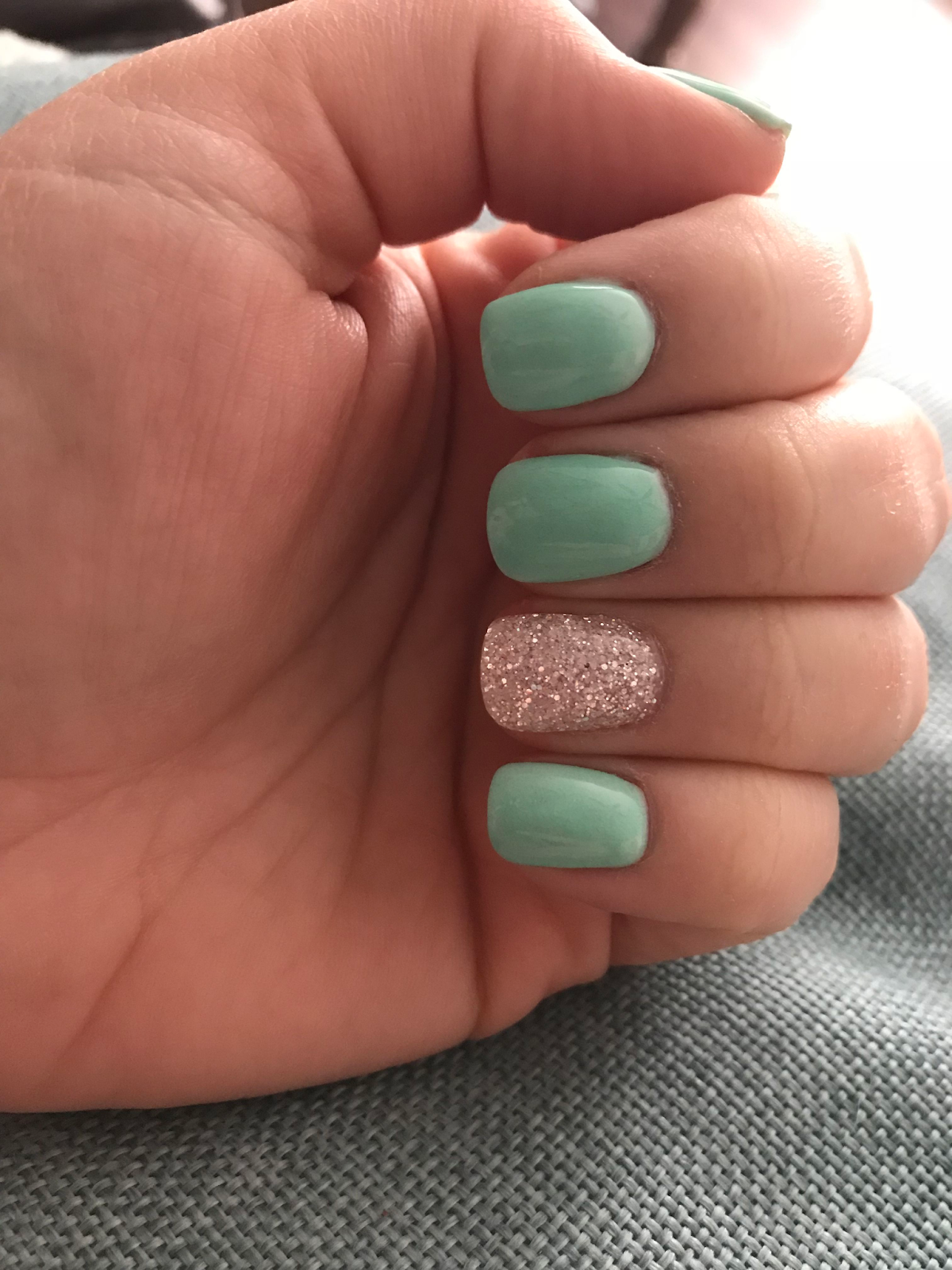 Nail xanh ngọc kim tuyến