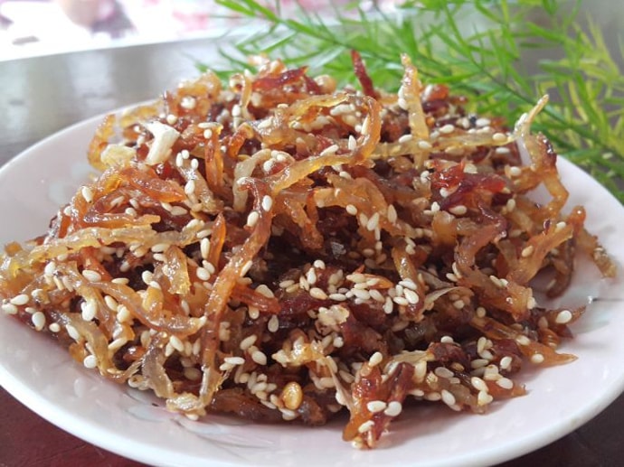 Cá bò khô rim món ăn truyền thống của Đà Nẵng