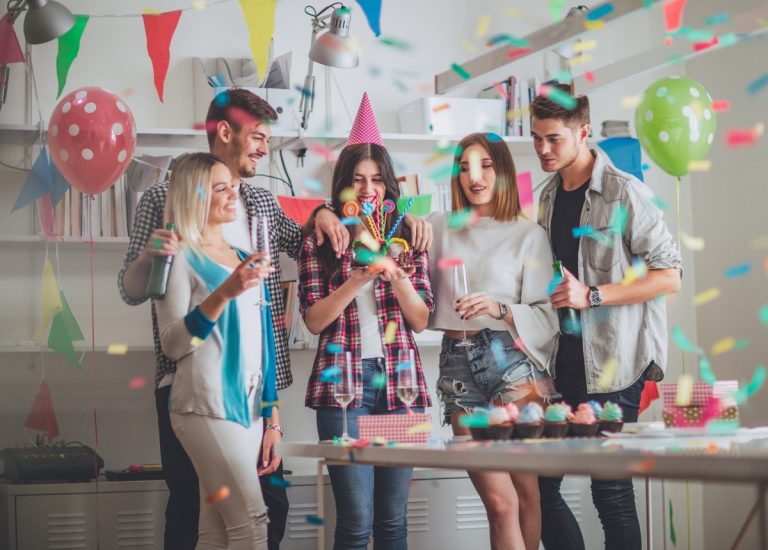 41+ Món quà sinh nhật cho bạn thân ý nghĩa, độc đáo 