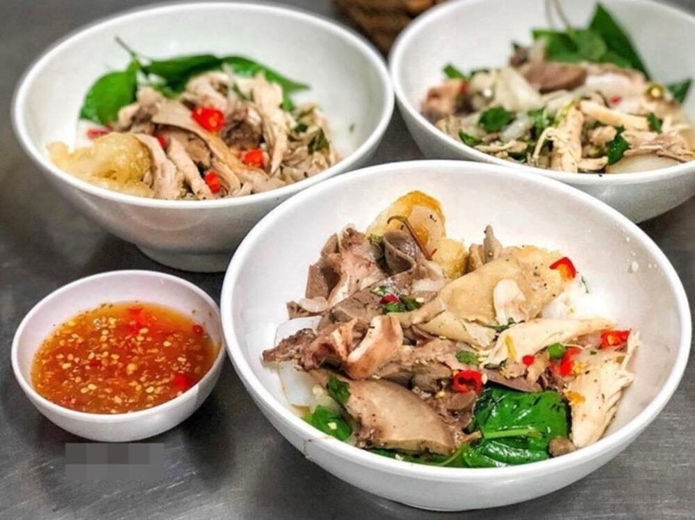 Bánh ướt lòng gà béo ngậy