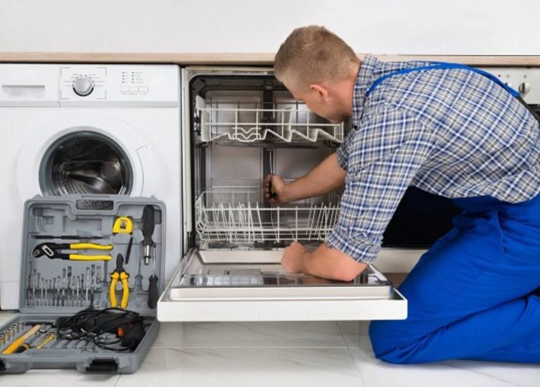 Trung tâm bảo hành và sửa máy rửa bát Electrolux uy tín 
