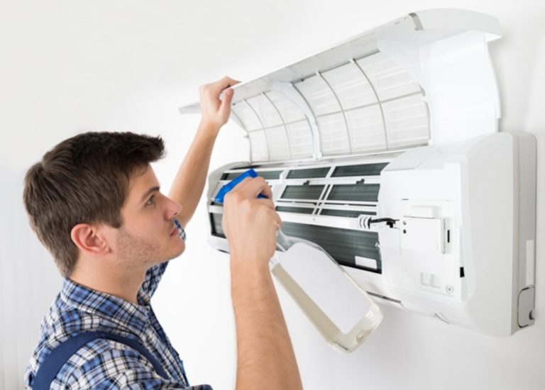 Cách vệ sinh máy lạnh tại nhà nhanh chóng, đơn giản