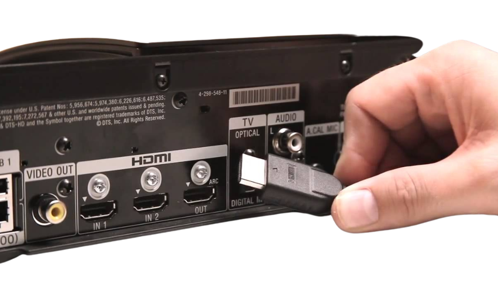 Cổng HDMI giúp kết nối máy tính với TV dễ dàng, nhanh chóng