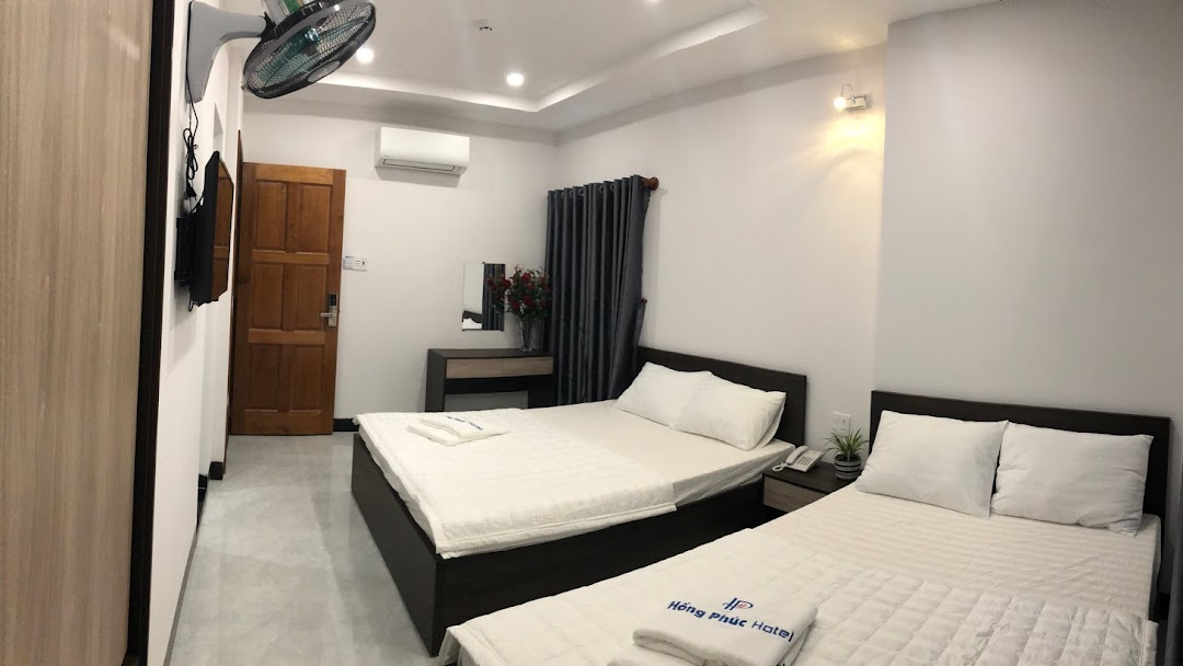 Khách sạn Hồng Phúc Quy Nhơn cung cấp dịch vụ lưu trú với giá cả phải chăng