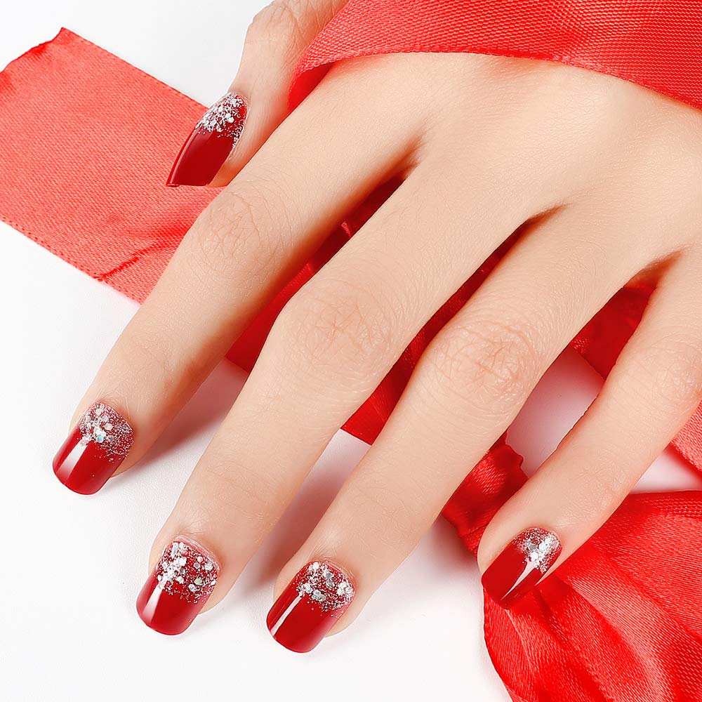 Màu nail đỏ đặc biệt phù hợp với làn da trắng