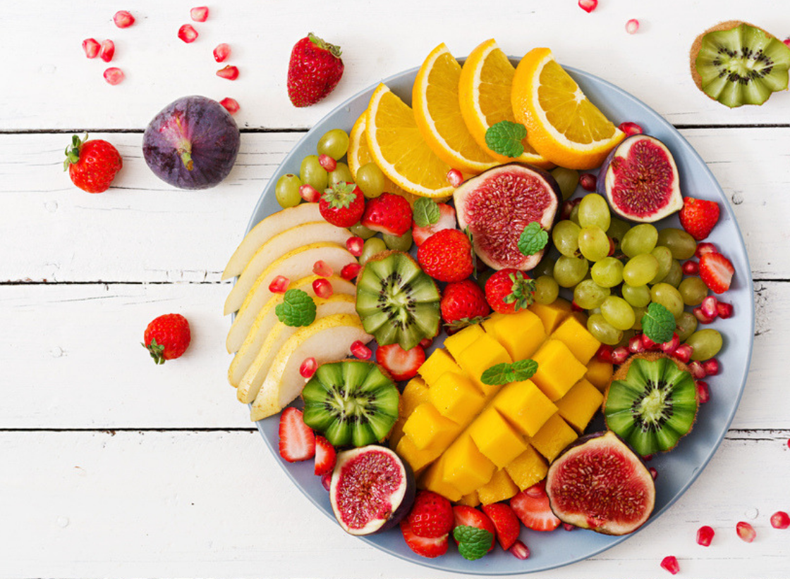 Thực đơn GM Diet yêu cầu tiêu thụ nhiều loại trái cây, rau củ quả chứa nhiều nước 