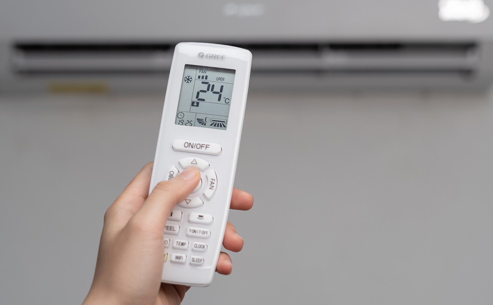 Kiểm tra remote khi máy lạnh không hoạt động 