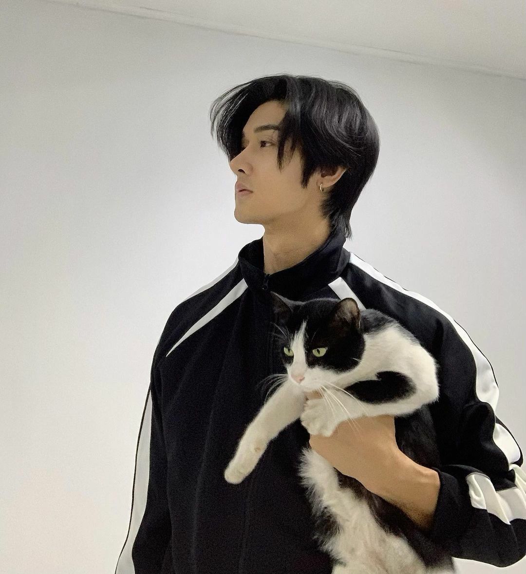 Kiểu tóc two block mullet phù hợp với phong cách cool ngầu, bụi bặm