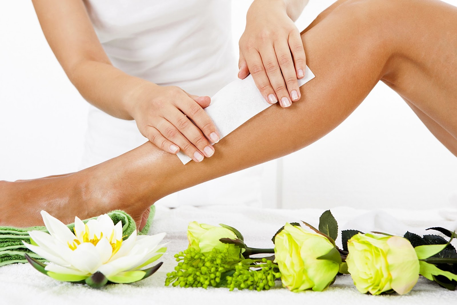 Waxing lạnh là phương pháp tẩy lông bằng miếng dán có sẵn 