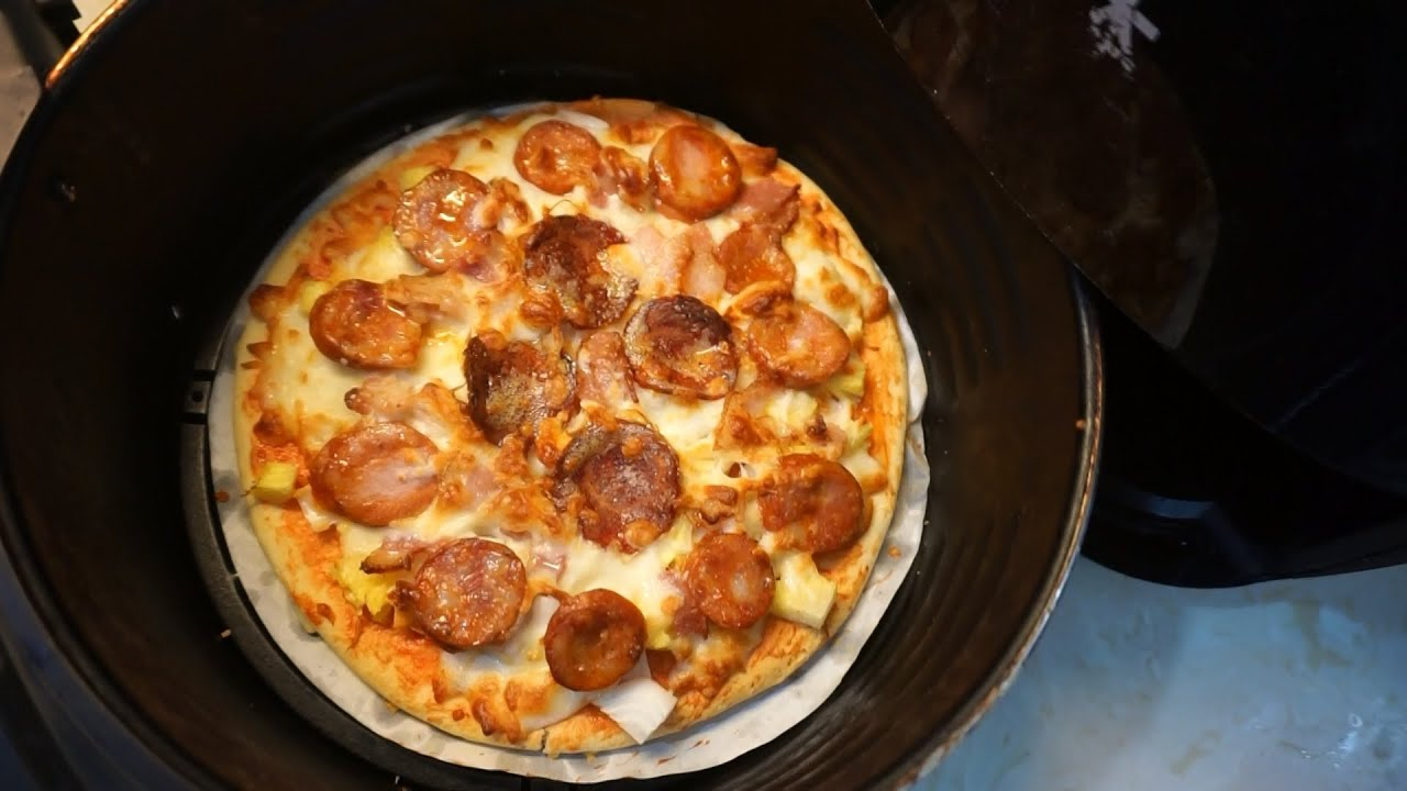 Nướng Pizza xúc xích bằng nồi chiên không dầu