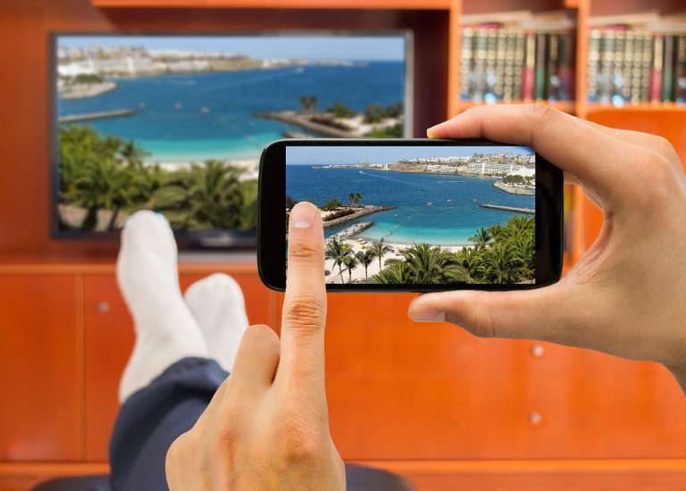 Cách kết nối điện thoại với tivi Sony đơn giản, nhanh chóng