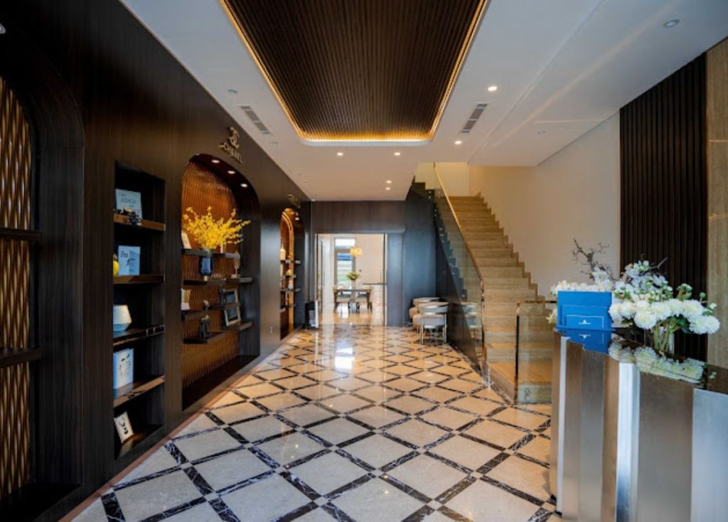 Hình ảnh tại sảnh Regal Lakeside Villa