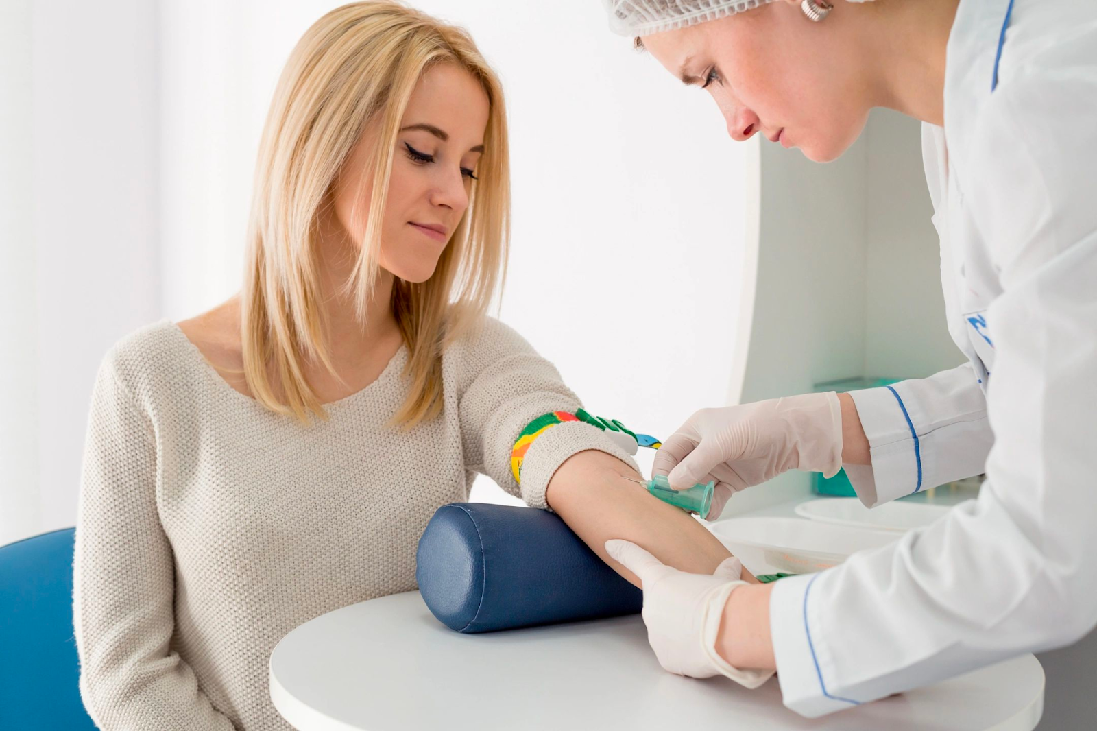 Xét nghiệm máu giúp bạn nhanh chóng phát hiện bệnh truyền nhiễm