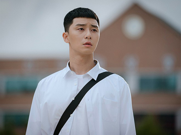Kiểu tóc nam mái ngố cũng thường thấy trong các bộ phim Hàn Quốc 