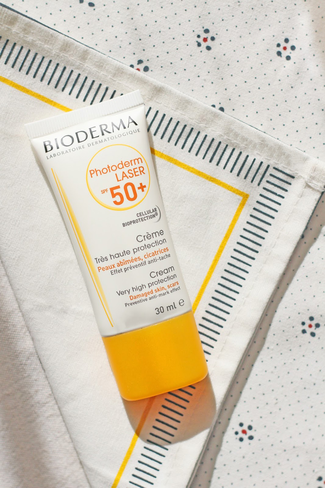 Bioderma Photoderm Laser SPF 50+ chuyên biệt dành cho làn da bị tăng sắc tố 