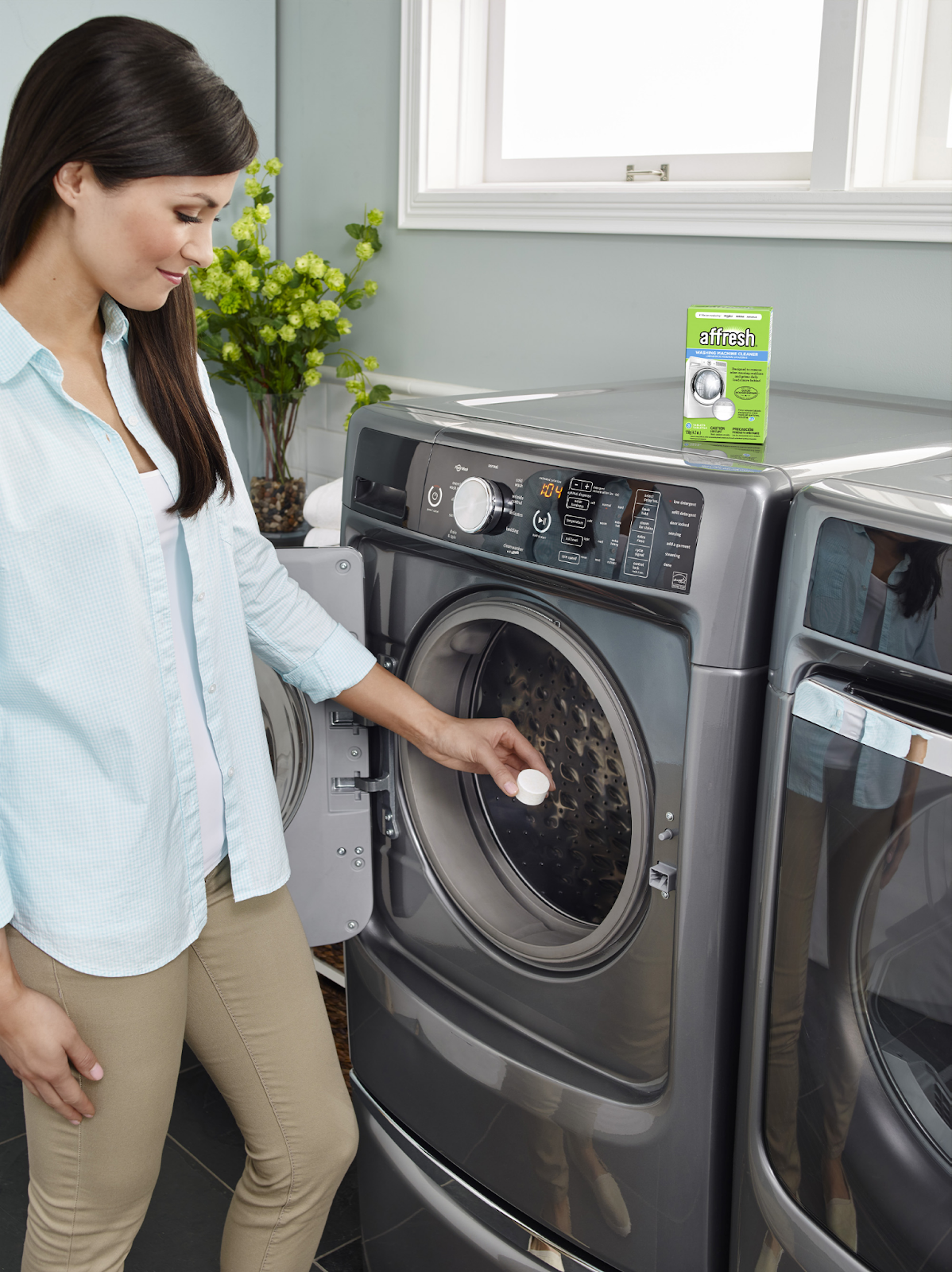 Viên giặt lau chùi và vệ sinh máy là thành phầm tiện lợi 
