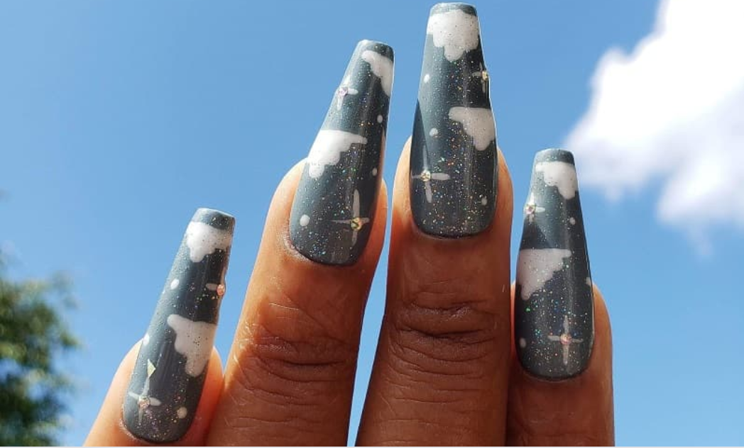 Mẫu nail mây màu xám