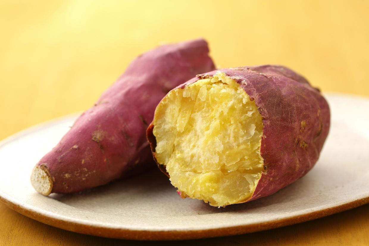 Khoai lang chứa nhiều vitamin và khoáng chất tốt cho sức khỏe