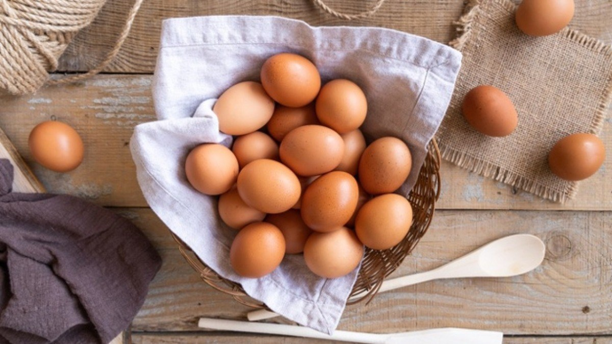 如何用热鸡蛋治疗黑眼圈 