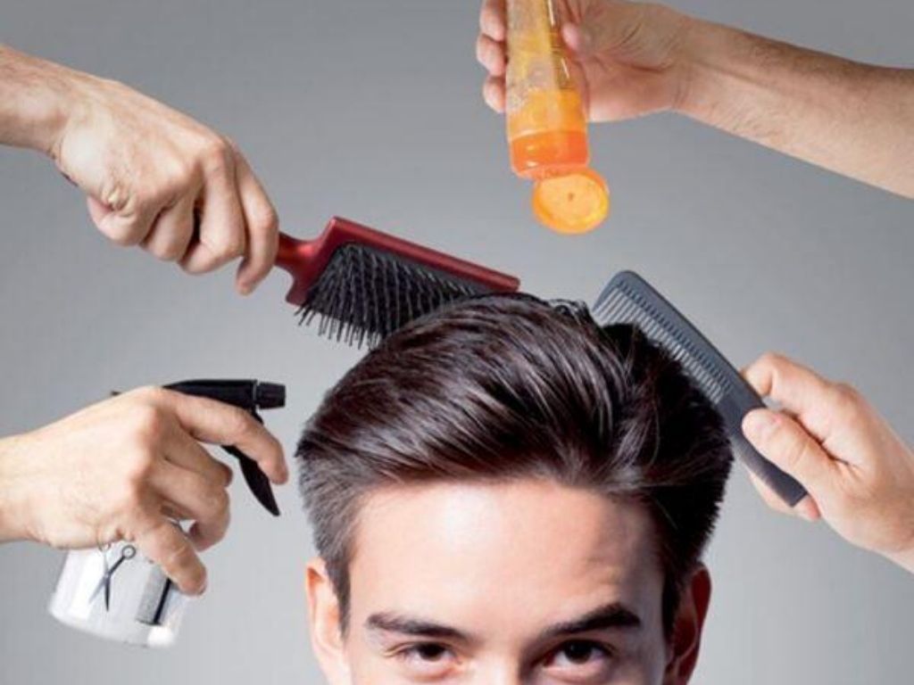 Sấy tóc ở nhiệt độ phù hợp để tránh bị khô và hư tổn