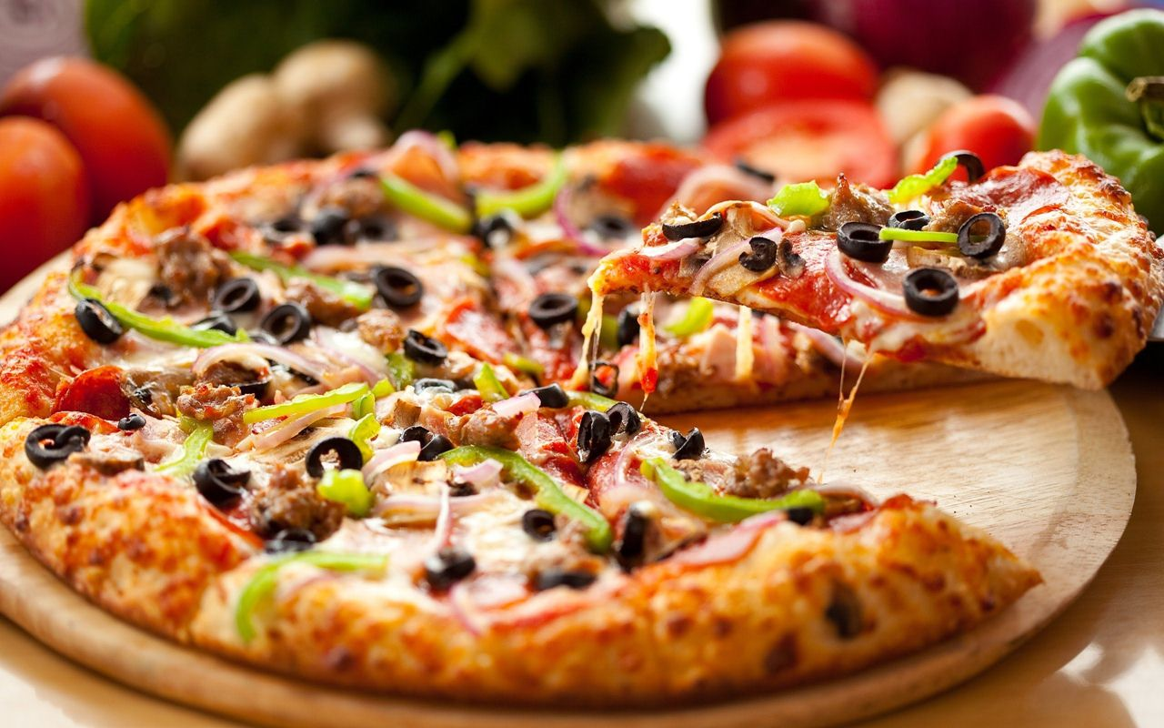 Nướng Pizza nấm bởi vì nồi rán ko dầu rất rất dễ