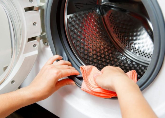 vệ sinh máy giặt electrolux