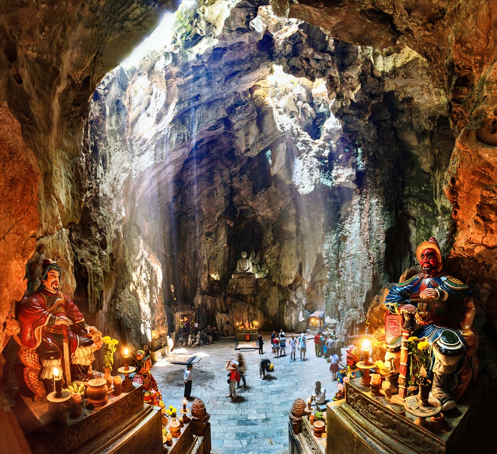 Động Huyền Không là động lộ thiên đẹp nhất danh thắng Ngũ Hành Sơn