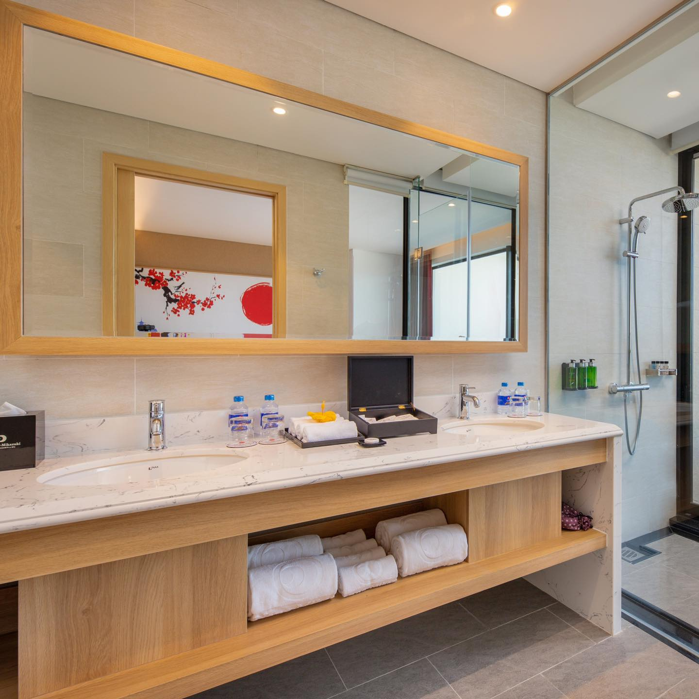 Các tiện nghi đi kèm tại phòng của Da Nang Mikazuki Japanese Resorts & Spa