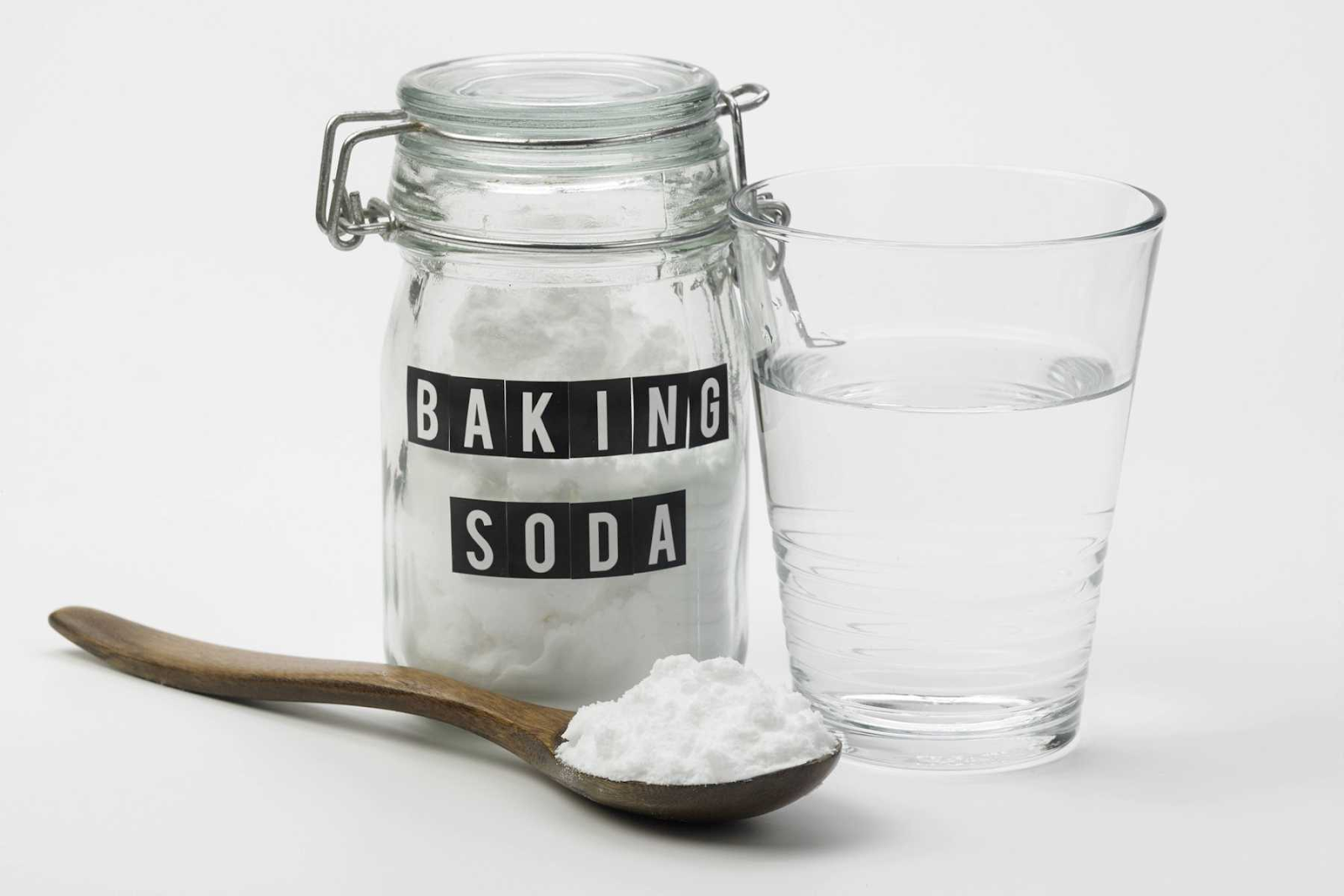 Tẩy vết mực bút bi trên áo quần nhanh chóng bằng Baking Soda 