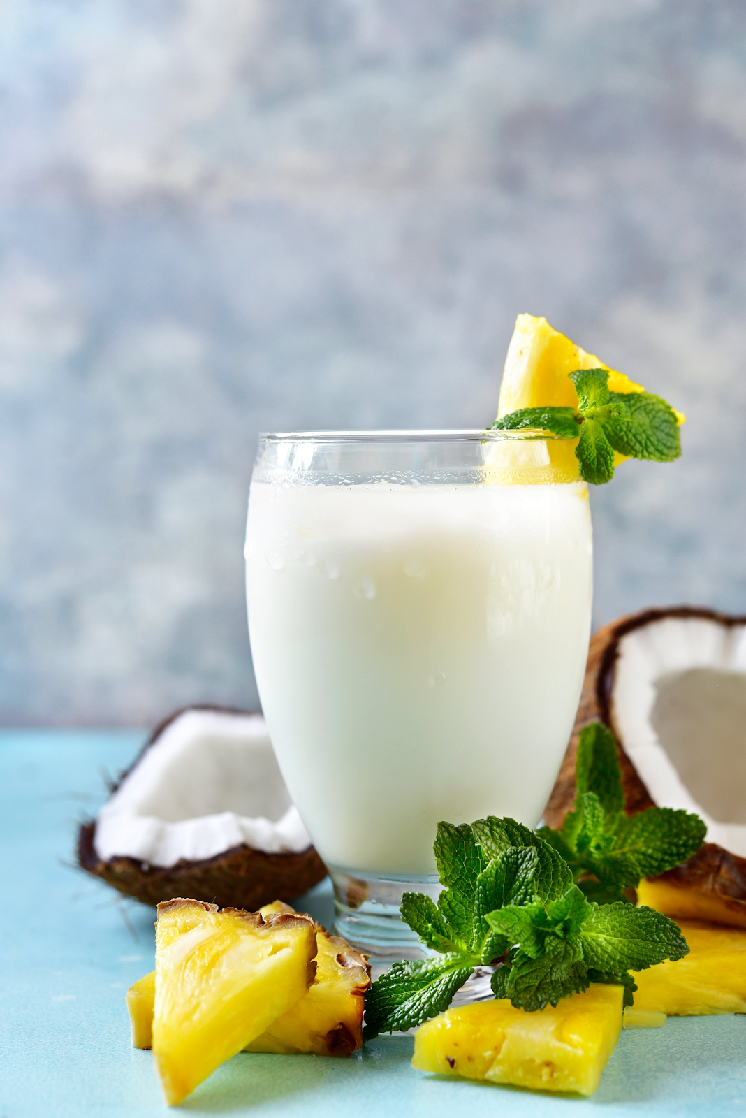 Sinh tố dừa có thể mix cùng các loại hoa quả