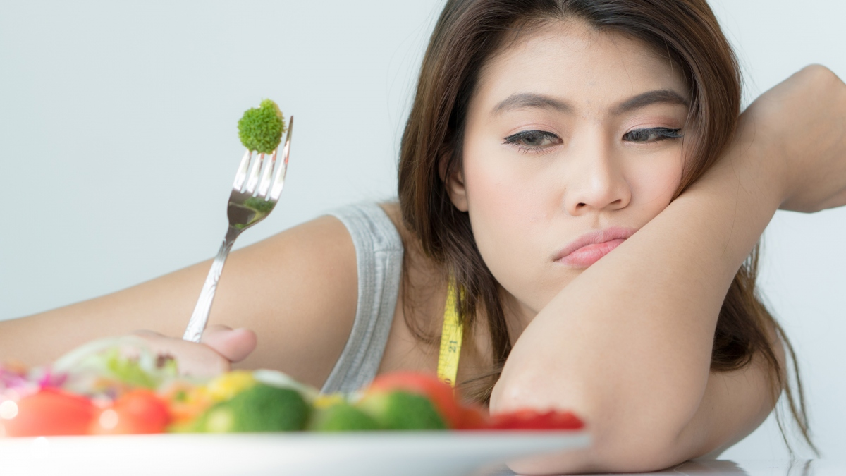 Tác hại của việc nhịn ăn là làm cho cơ thể suy nhược