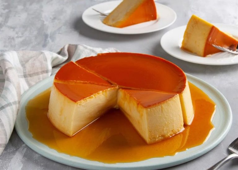 Cách làm bánh Flan sữa tươi thơm ngon, đơn giản tại nhà