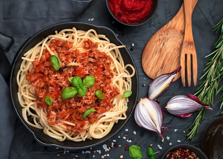 6 Cách làm mì Ý sốt bò bằm ngon chuẩn vị, đơn giản