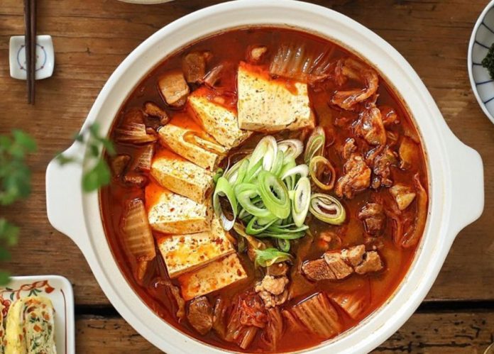 canh kim chi thịt bò