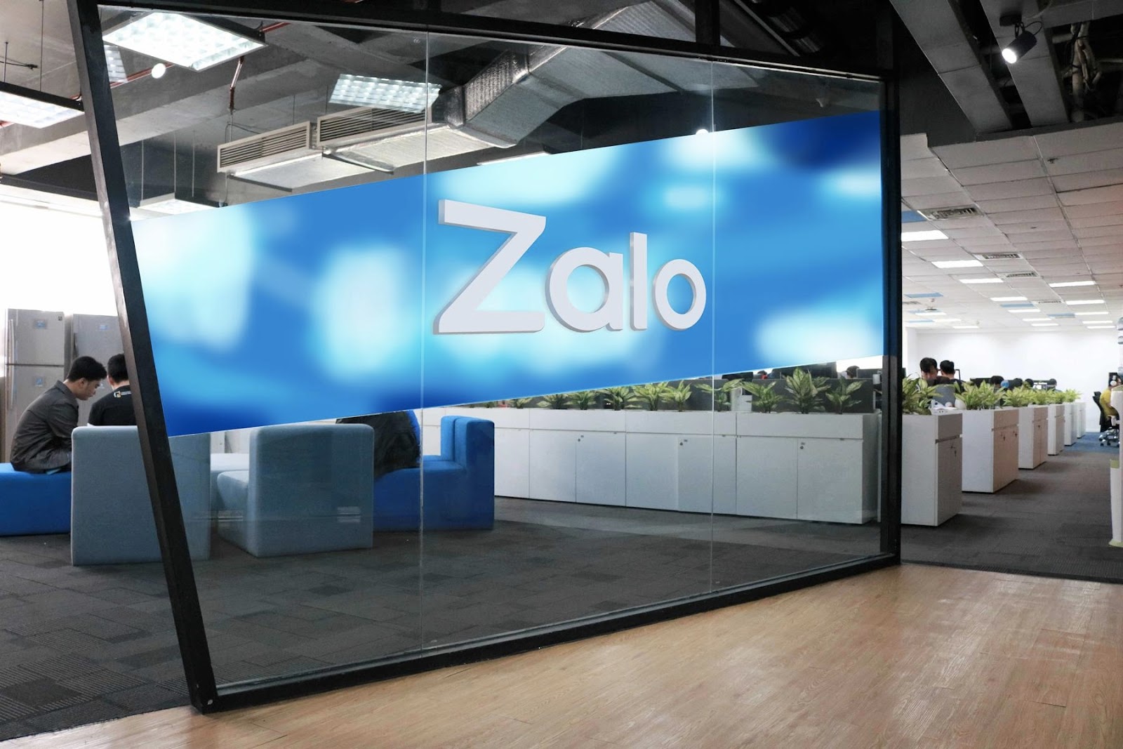 Zalo được phát triển bởi công ty VNG ở Việt Nam và ra mắt vào tháng 8 năm 2012