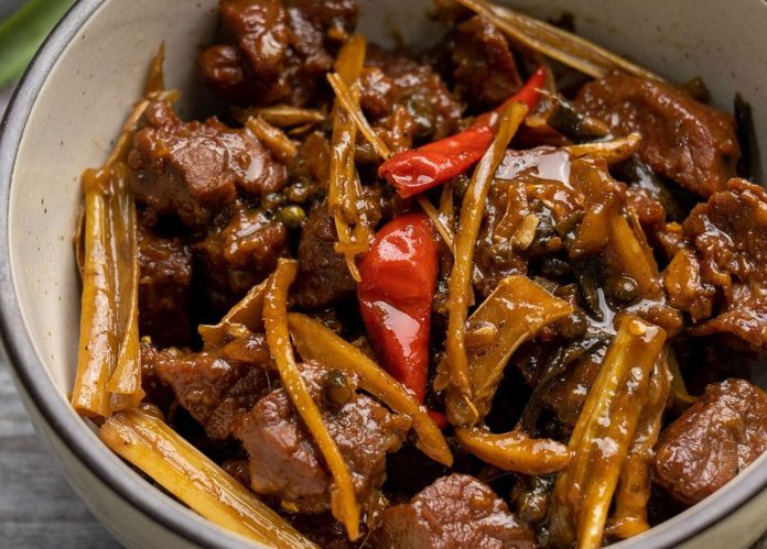 thịt bò kho gừng