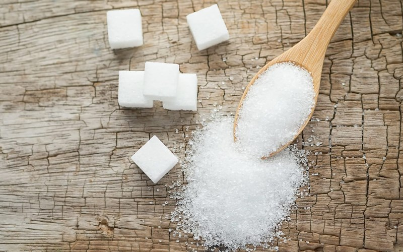 Các loại thực phẩm chứa nhiều đường như: Socola, bánh quy,... có thể làm hạn chế chiều cao của bạn