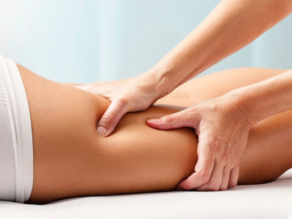 Massage giảm mỡ đùi