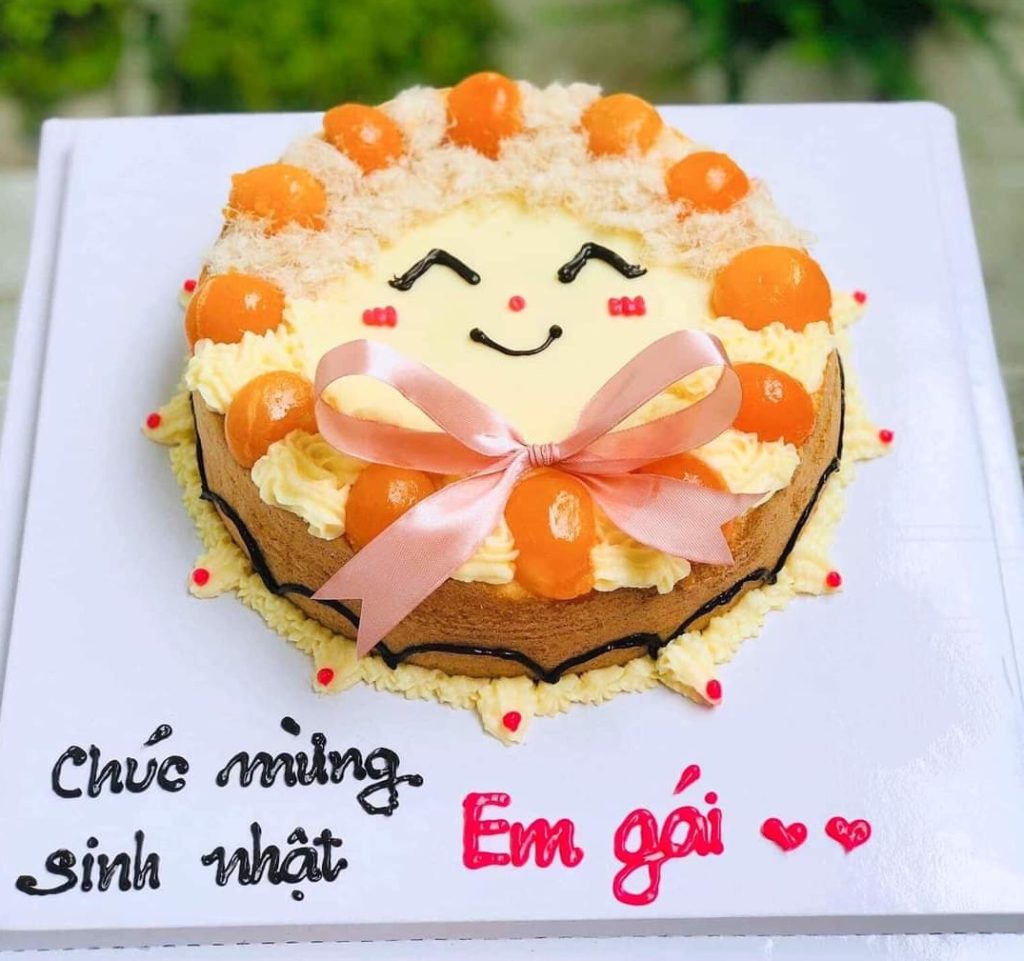 Mẫu bánh sinh nhật mặt cười dễ thương