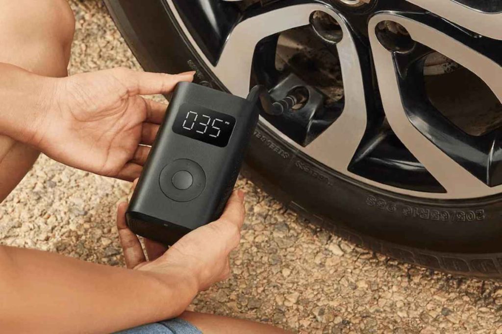 Máy bơm lốp xe ô tô nhỏ gọn Xiaomi