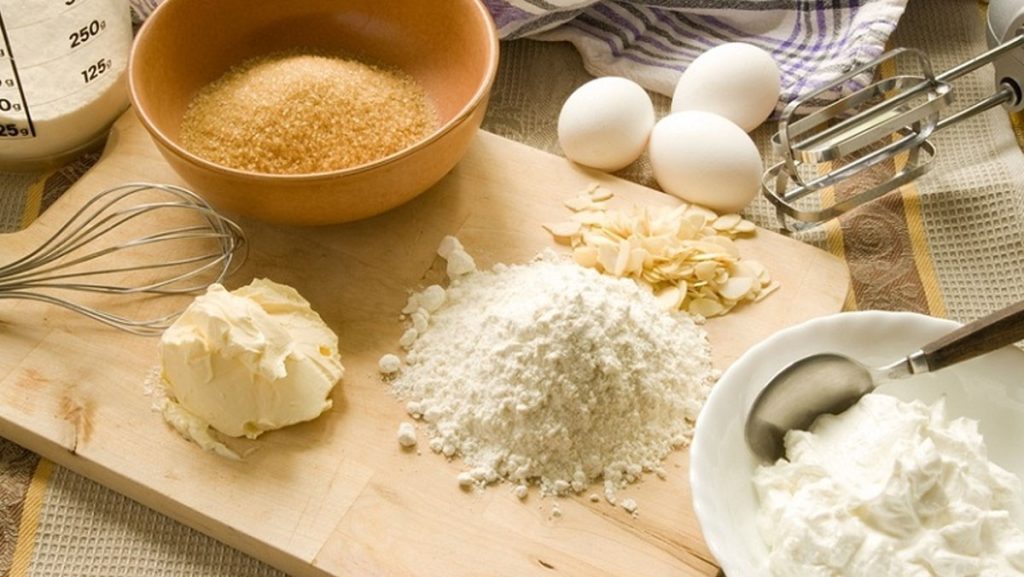 Chọn bột làm bánh phù hợp giúp món bánh của bạn ngon hơn