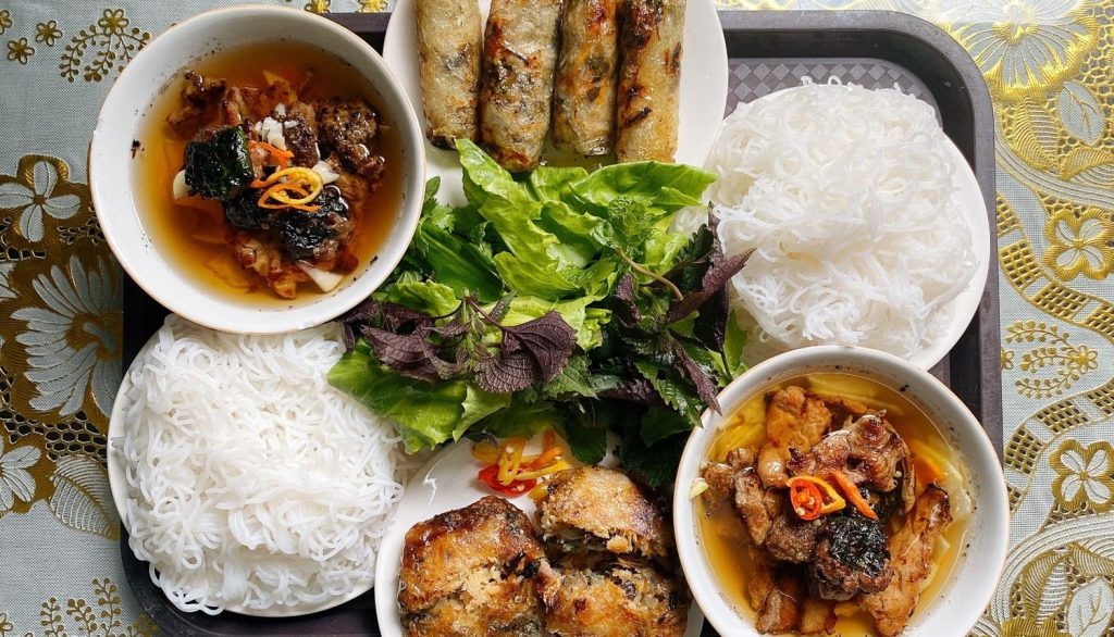 Bún chả là món ăn đặc trưng của Hà Nội
