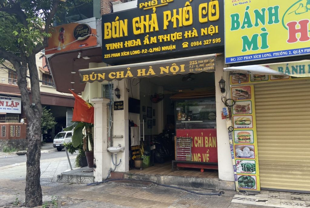 Quán bún chả Phố Cổ chủ yếu bán mang về (Nguồn: Internet)