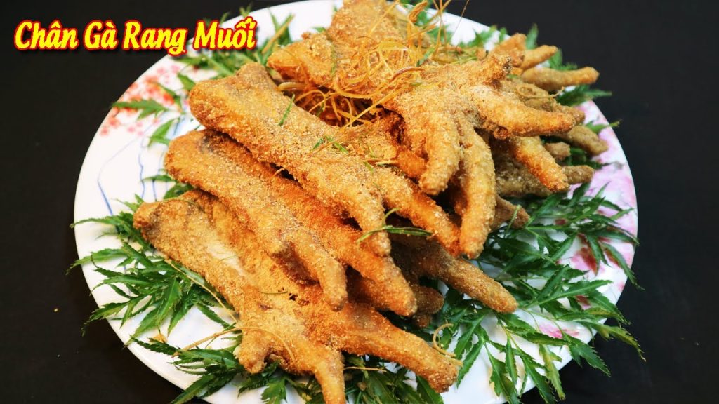 Chân gà rút xương rang muối