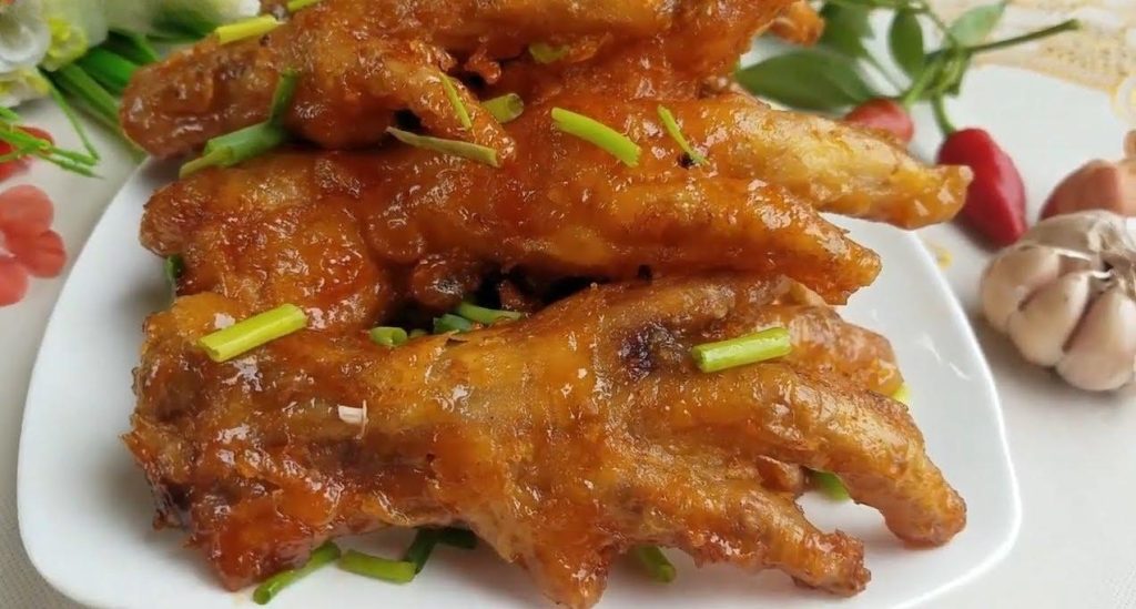 Chân gà rút xương chiên nước mắm