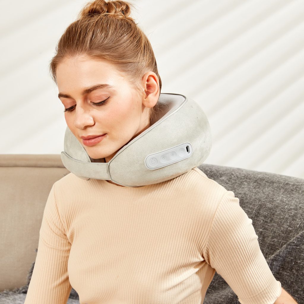 Chọn gối có chế độ massage hiển thị rõ ràng, dễ điều chỉnh