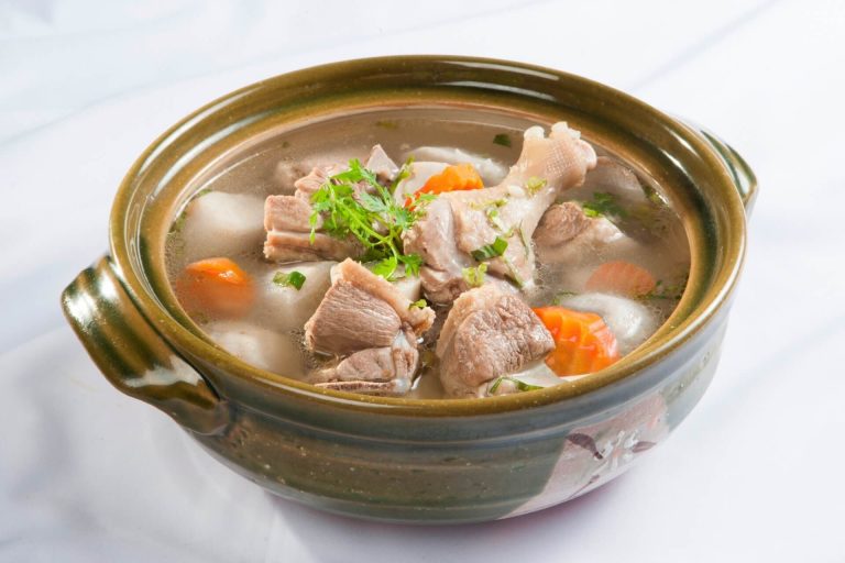 8 Cách nấu vịt om sấu thơm ngon, chuẩn vị miền Bắc, đơn giản