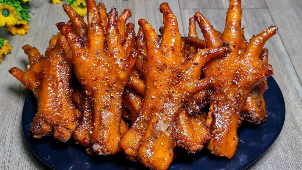 Chân gà rút xương nướng sa tế