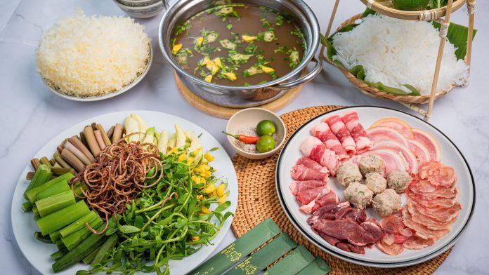 Lẩu bò thập cẩm
