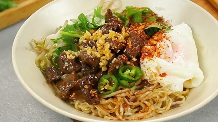 Cách làm mì trộn ngon